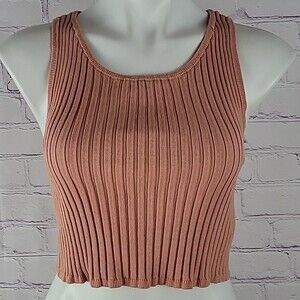 Forever 21 Pink ribbed sleeveless crop top tank. Size Large.